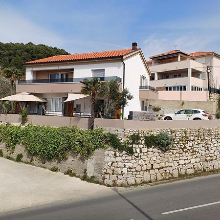 Apartments Jelka Банёл Экстерьер фото